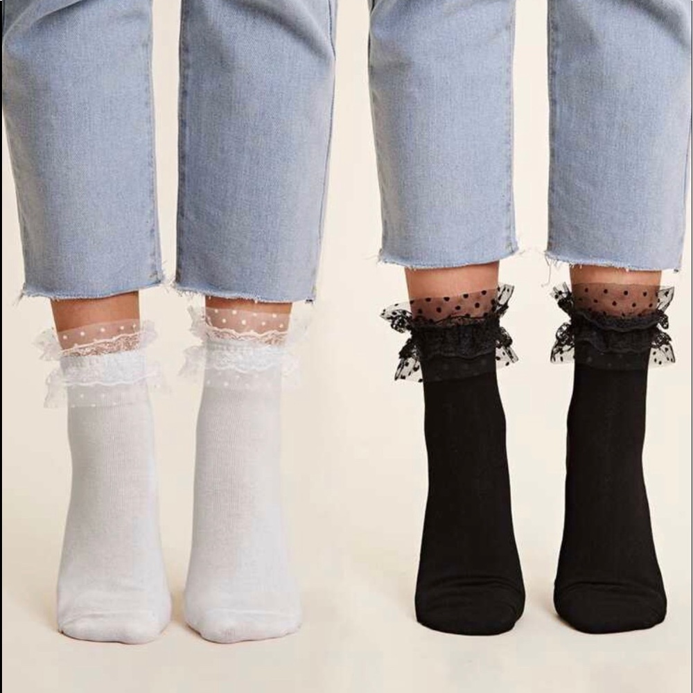 GINGHAM RUFFLE WOMEN'S CREW SOCKS black white